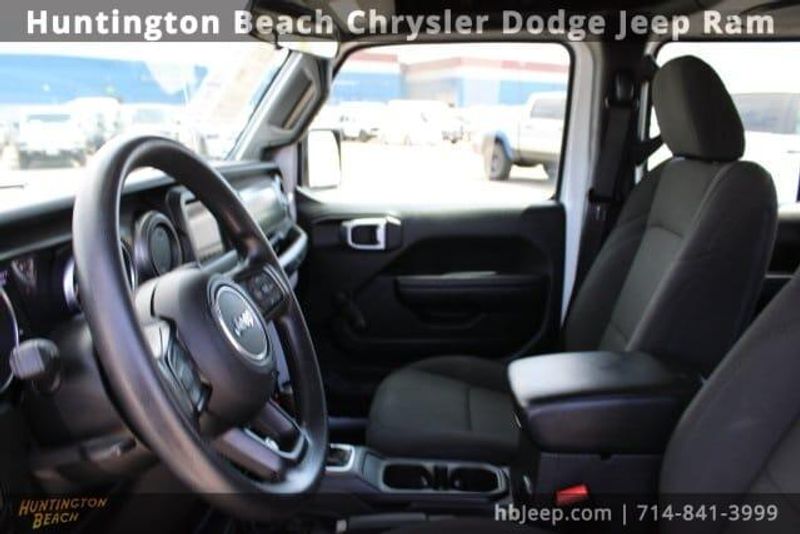 2023 Jeep Wrangler SportImage 30