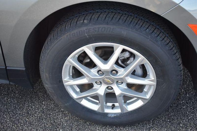 Used 2024 Chevrolet Equinox LTImage 12