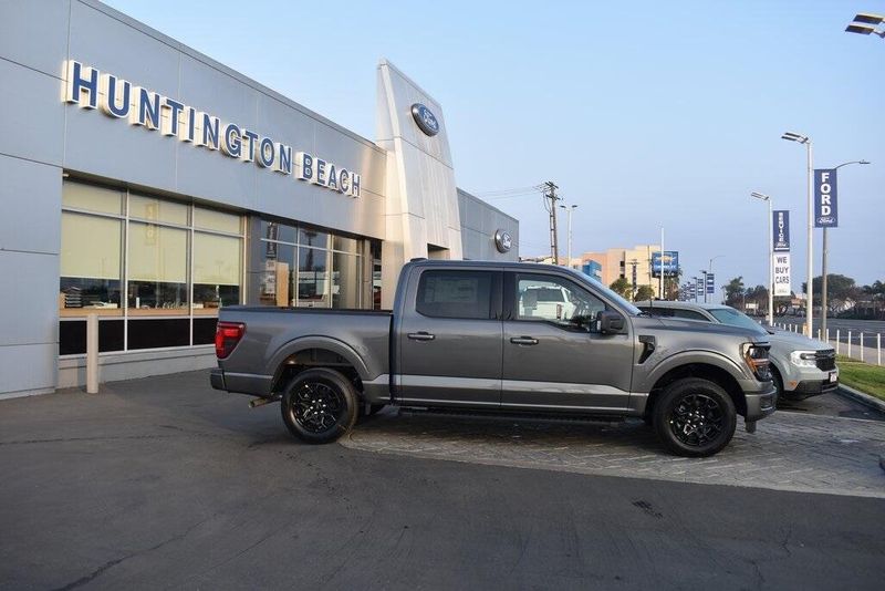 2025 Ford F-150 XLTImage 3