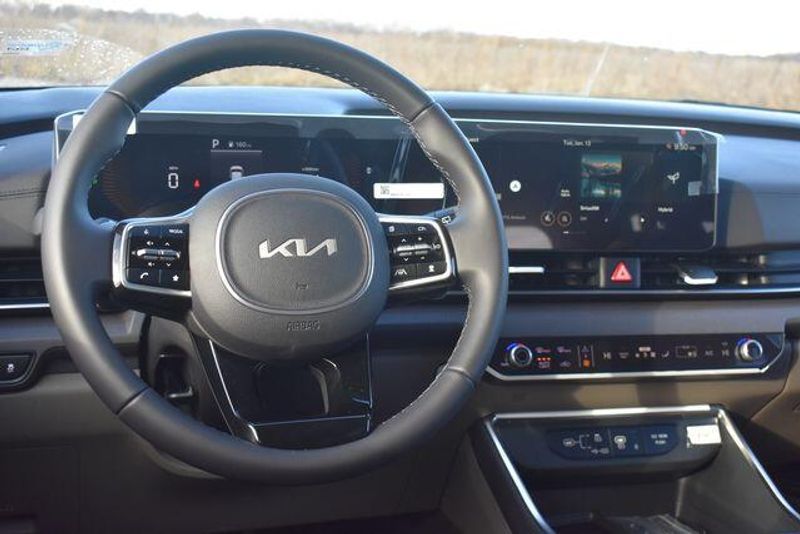 New 2026 Kia Carnival Hybrid EXImage 22