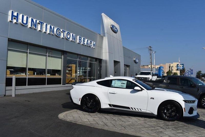 2024 Ford Mustang RTRImage 3