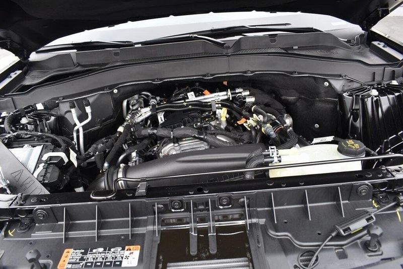 New 2025 Ford Explorer ActiveImage 22
