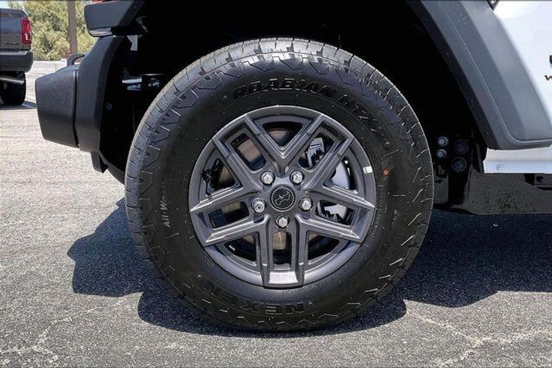 New 2026 Jeep Wrangler 4-door Sport SImage 10