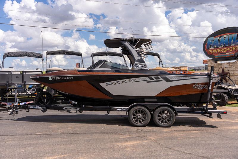 USED 2019 TIGE 2 RZX Image 1