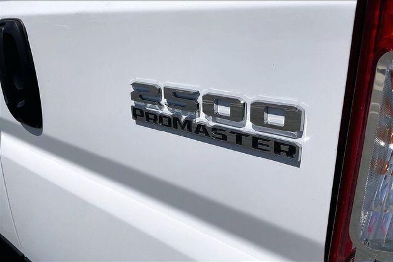 New 2026 RAM Promaster 2500 Slt Cargo Van Low Roof 136