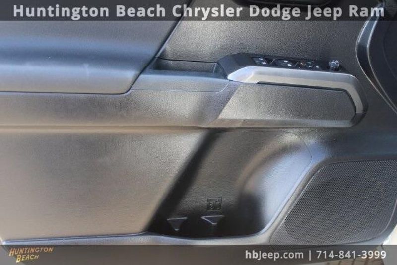 2021 Toyota Tacoma TRD Off-RoadImage 16