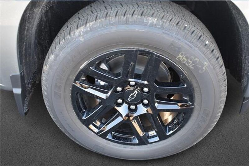 New 2026 Chevrolet Silverado 1500 RSTImage 11