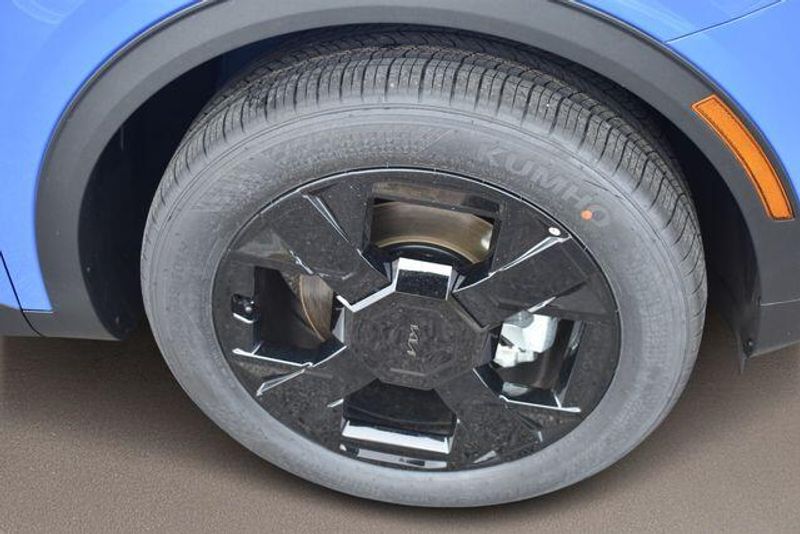 New 2026 Kia Sportage X-LineImage 12