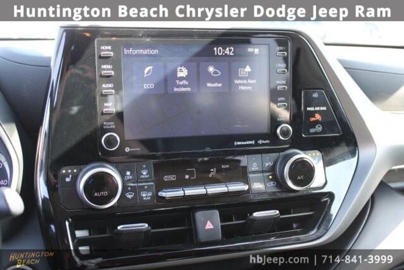 2021 Toyota Highlander Hybrid XLEImage 27