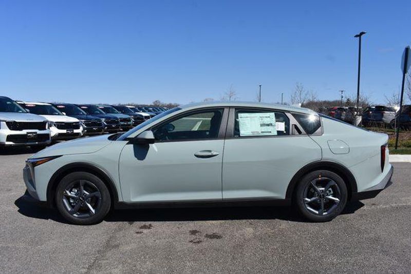 New 2026 Kia K4 LXSImage 7