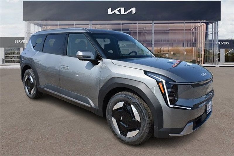 2024 Kia EV9 WindImage 11