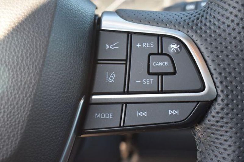 Used 2023 Toyota Sienna LimitedImage 31