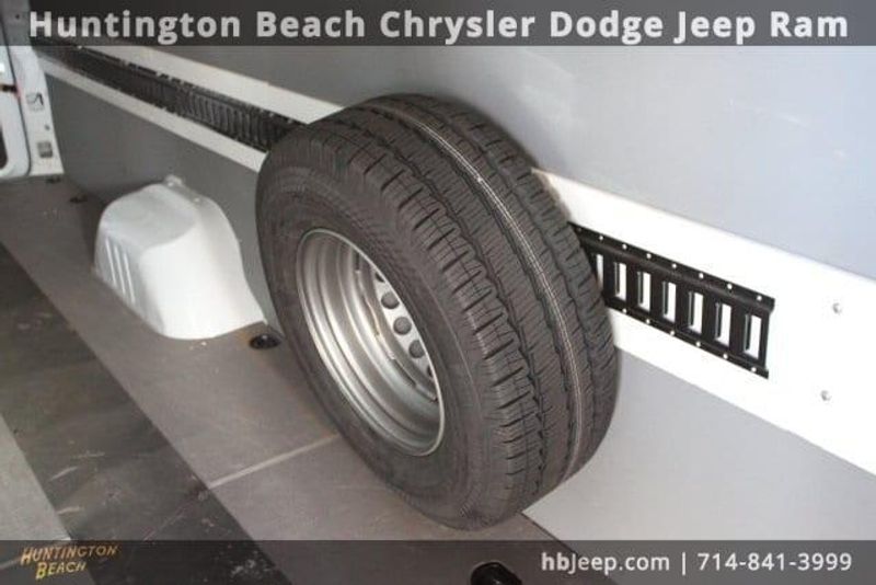 2022 Mercedes-Benz Sprinter 3500 Cargo 170 WBImage 31