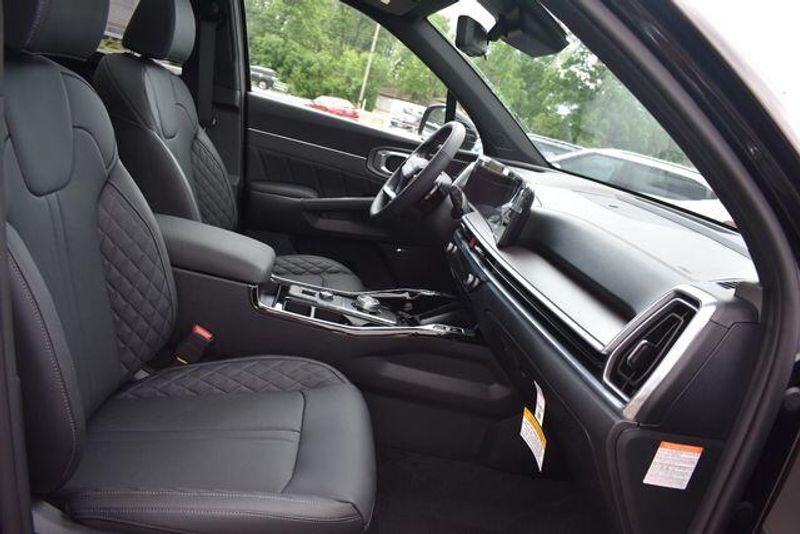 New 2026 Kia Sorento Hybrid X-Line SX PrestigeImage 15