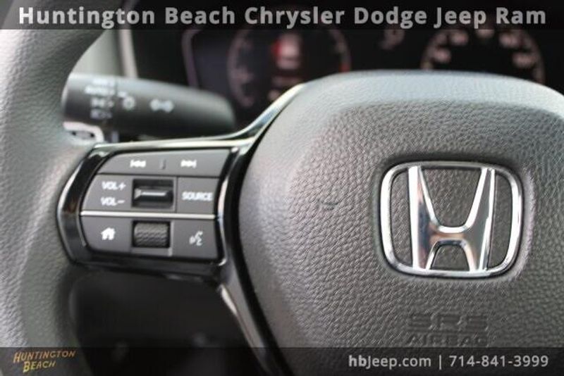 2025 Honda Civic LXImage 19