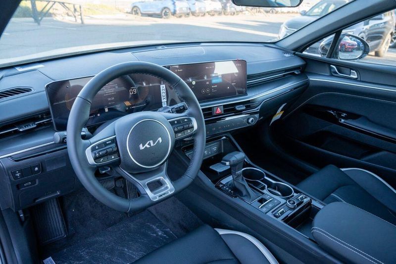 New 2026 Kia K5 GT-LineImage 10