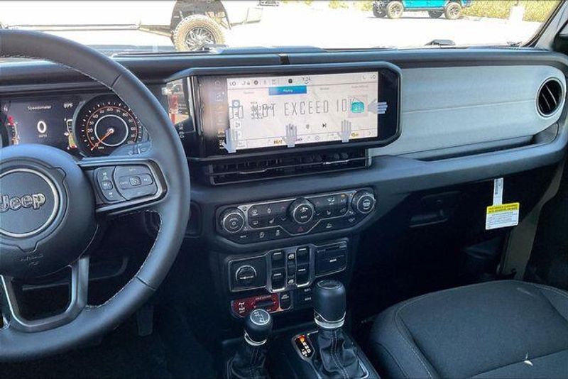 New 2026 Jeep Gladiator Willys 4x4Image 5