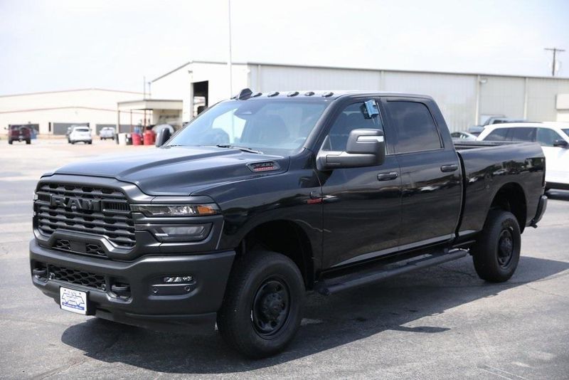 2025 RAM 2500 Tradesman Crew Cab 4x4 6
