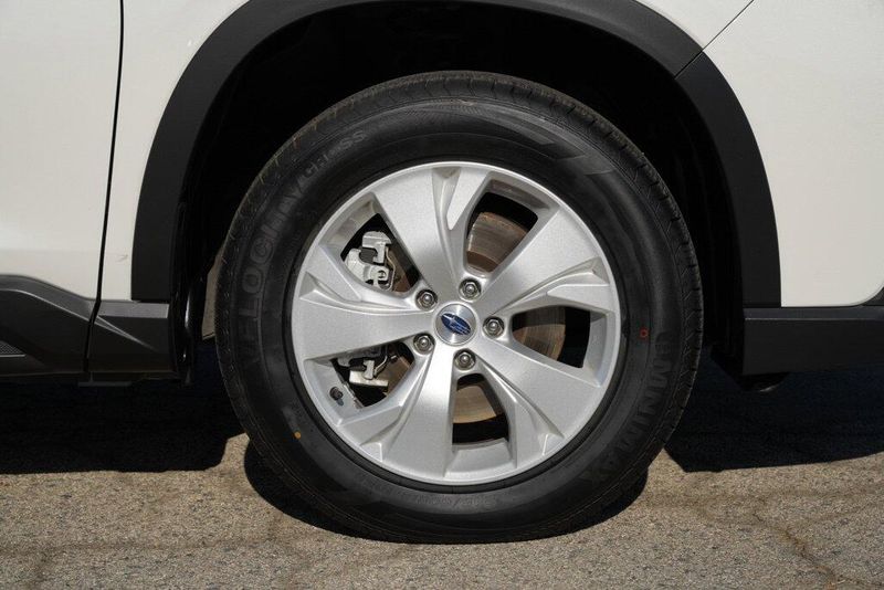 Used 2023 Subaru Ascent BaseImage 9