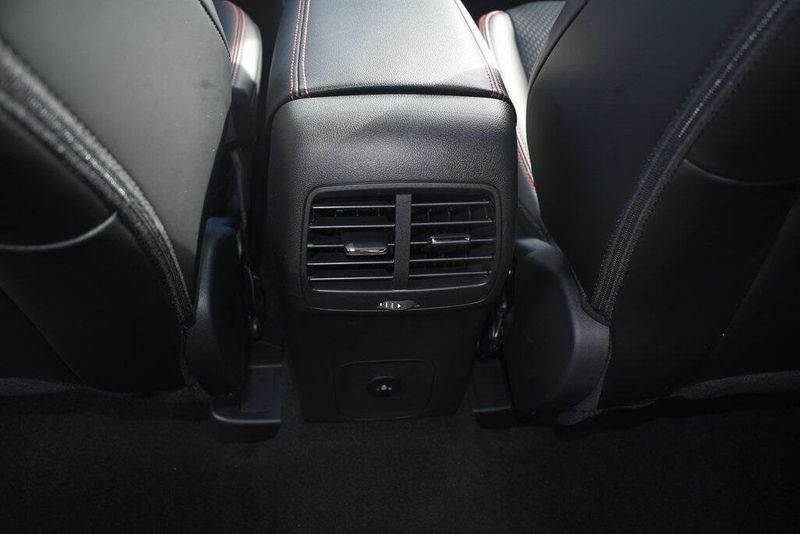 New 2025 Ford Escape ST-LineImage 11