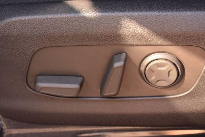 New 2026 Kia Carnival Hybrid EXImage 26