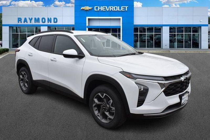 New 2026 Chevrolet Trax LTImage 1