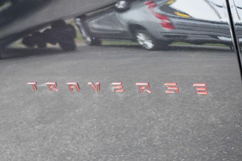 Used 2023 Chevrolet Traverse PremierImage 13