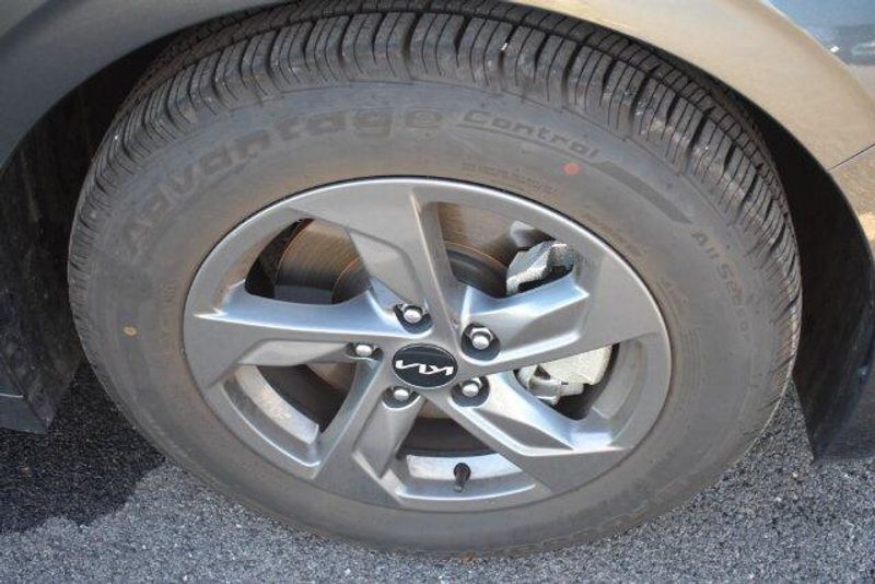 Used 2023 Kia K5 LXSImage 12