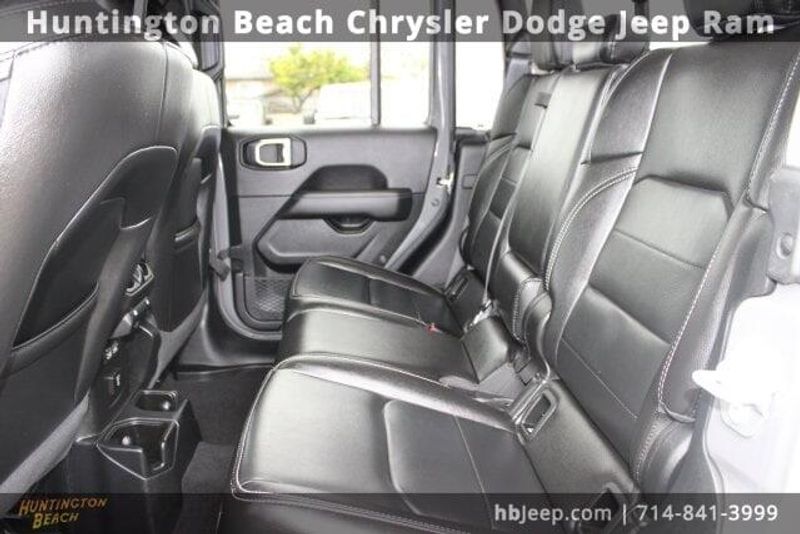 2021 Jeep Gladiator OverlandImage 45