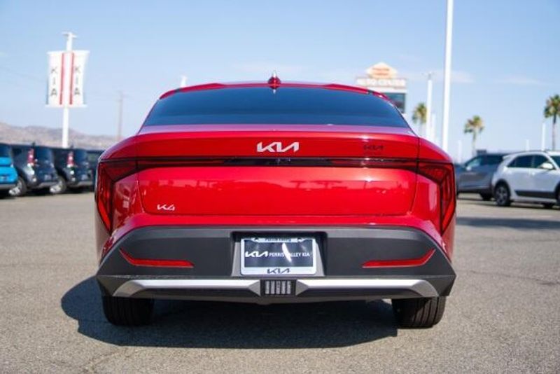 New 2025 Kia K4 EXImage 5