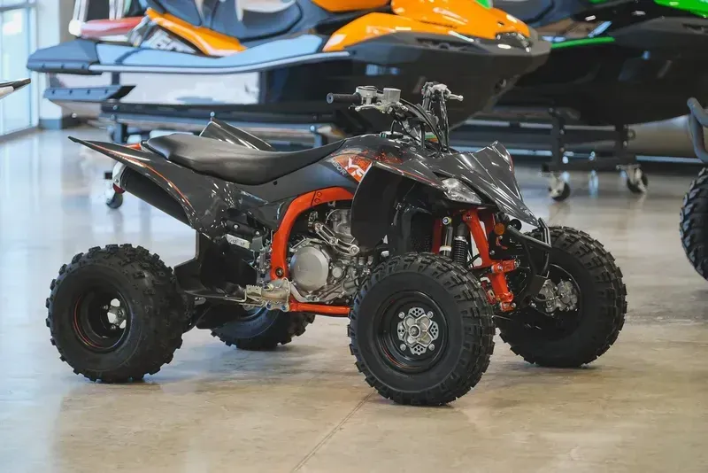 2024 Yamaha YFZ450R SE GRAY METALLICImage 1