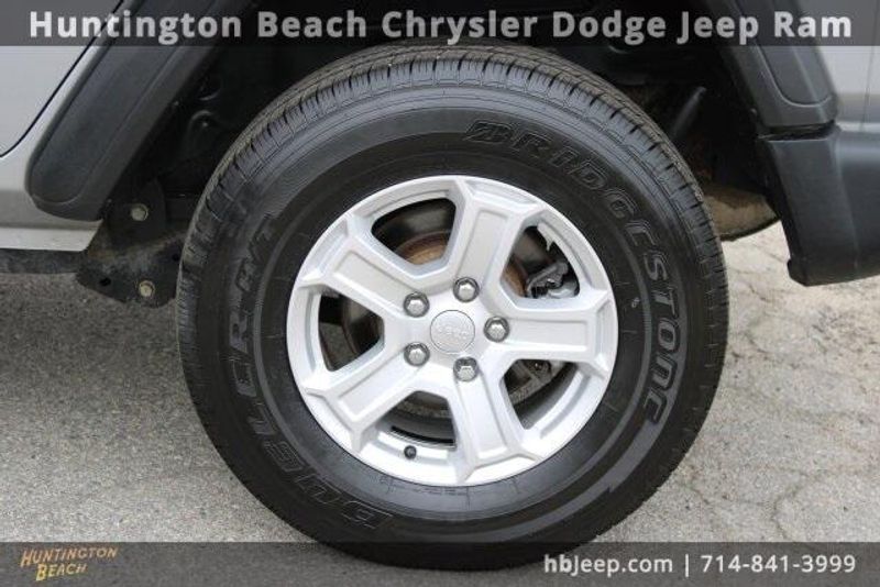 2021 Jeep Wrangler Unlimited SportImage 6