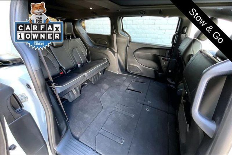 Used 2026 Chrysler Pacifica LimitedImage 26