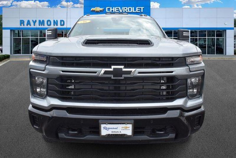 New 2026 Chevrolet Silverado 2500HD CustomImage 9