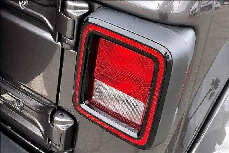 New 2027 Jeep Wrangler 4-door California EditionImage 12