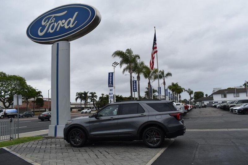 New 2025 Ford Explorer STImage 22