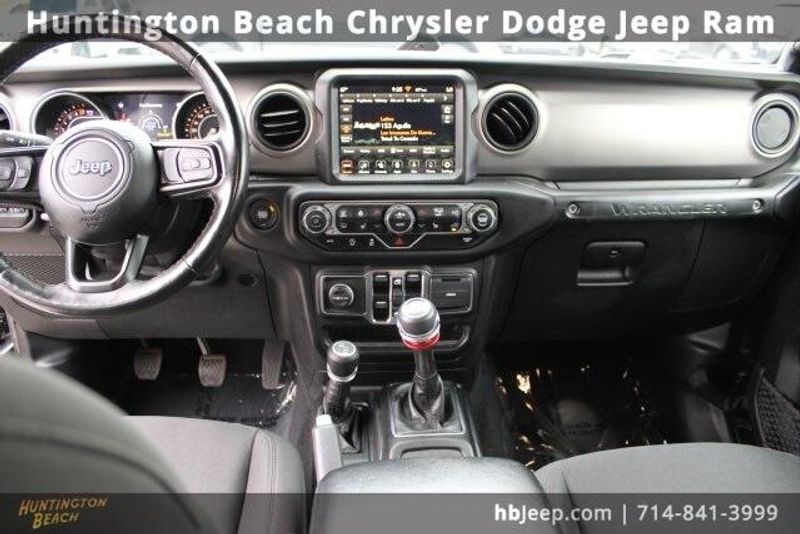 2021 Jeep Wrangler Unlimited WillysImage 15