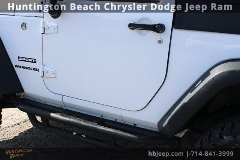 2016 Jeep Wrangler JK SportImage 9