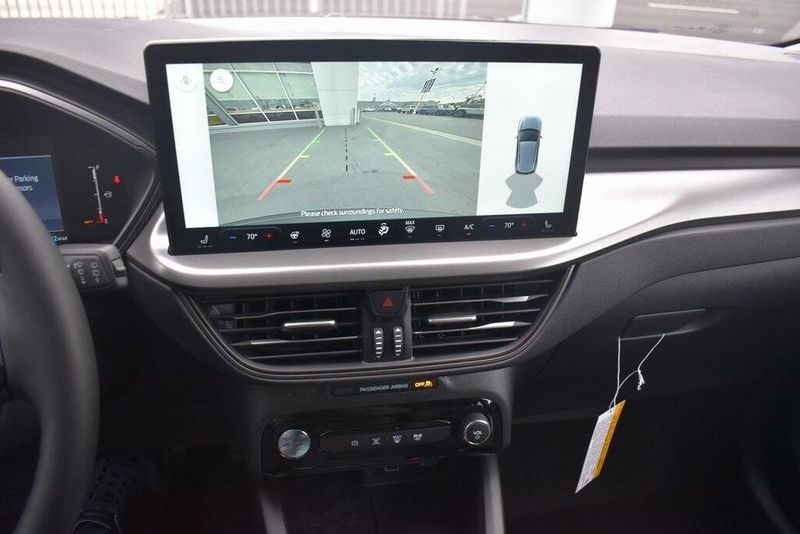 2025 Ford Escape Plug-In Hybrid BaseImage 19