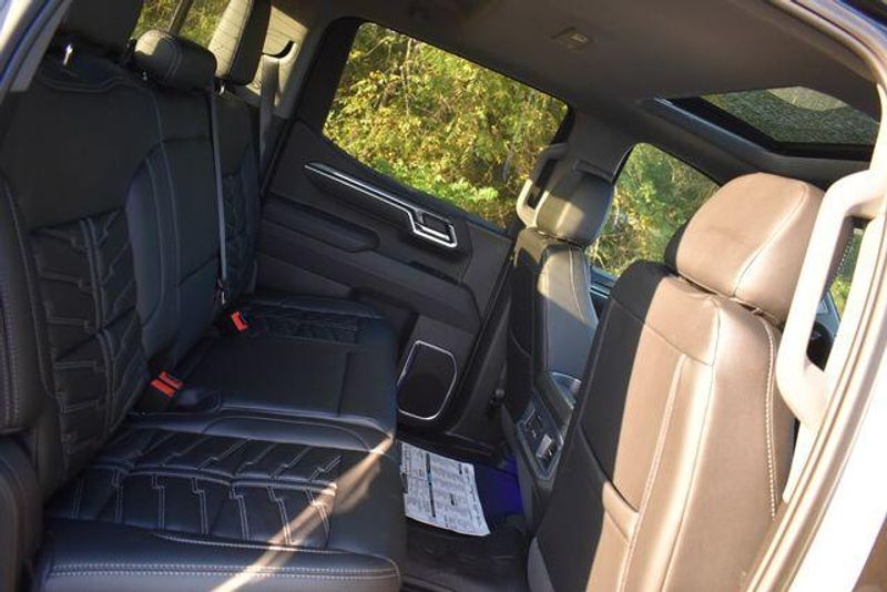 New 2025 Chevrolet Silverado 1500 RSTImage 19