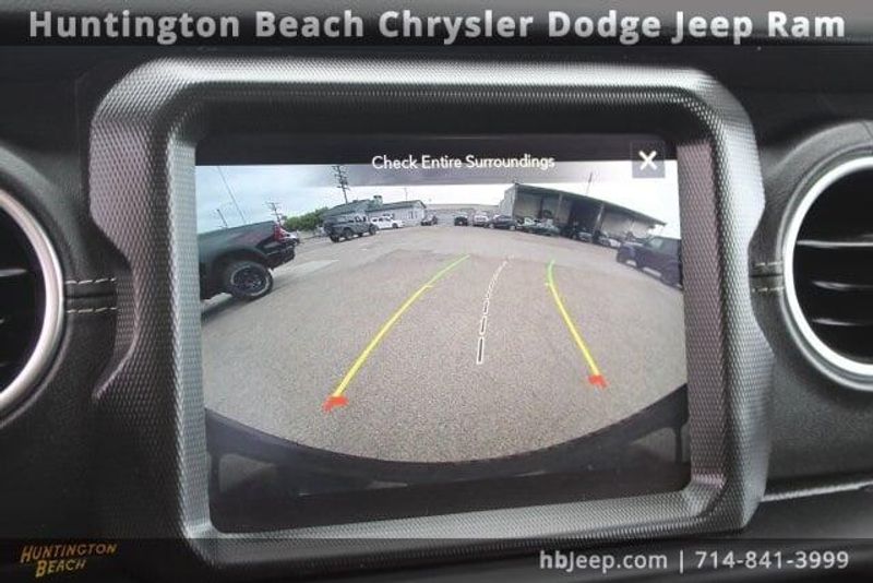 2022 Jeep Wrangler Unlimited Sahara 4xeImage 34