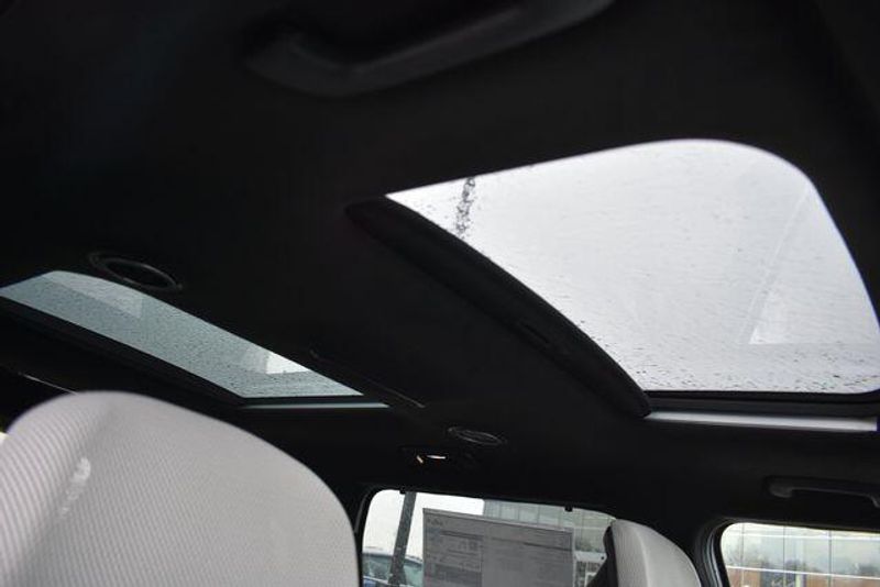 New 2026 Kia EV9 GT-LineImage 15