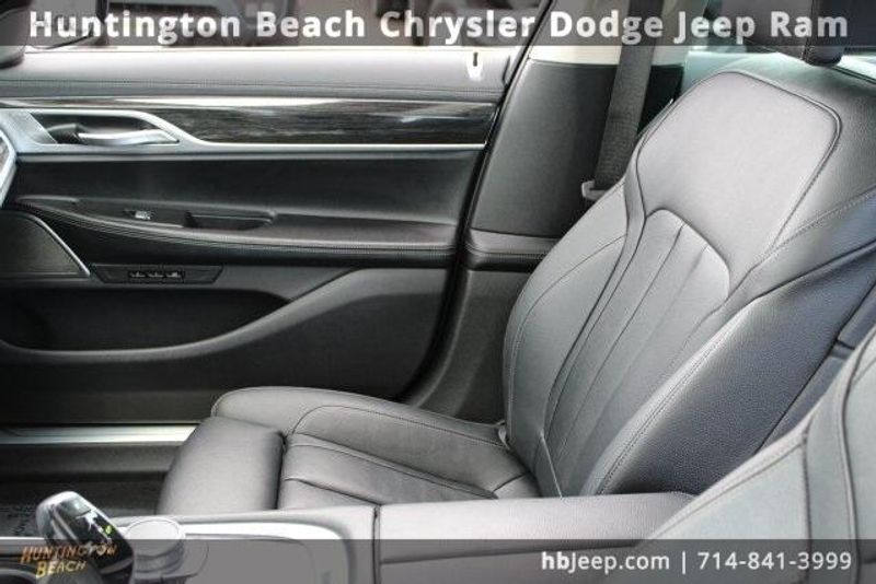 2020 BMW 7 Series 740iImage 34