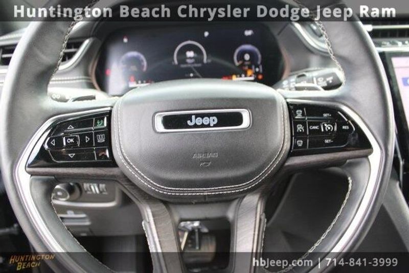 2021 Jeep Grand Cherokee L OverlandImage 18