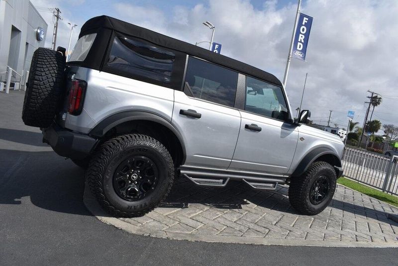 2023 Ford Bronco WildtrakImage 2