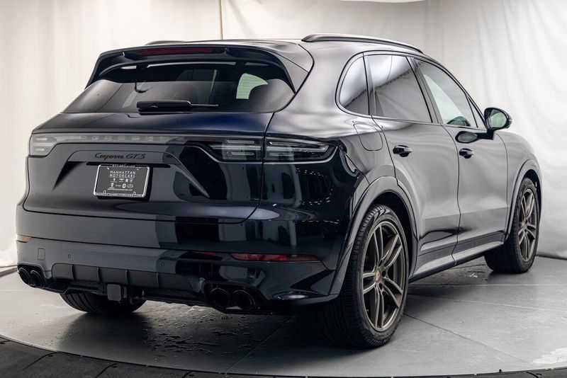 2023 Porsche Cayenne GTSImage 9