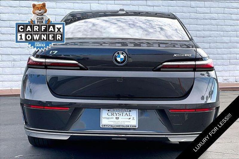 Used 2023 BMW i7 xDrive60Image 3