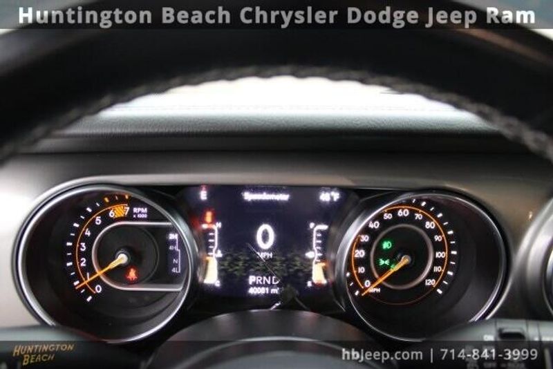 2022 Jeep Wrangler Unlimited SaharaImage 21