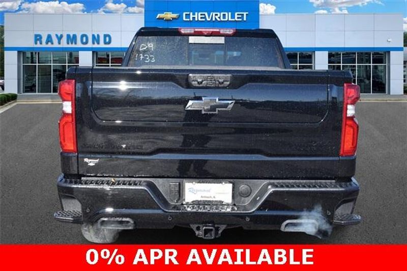 New 2026 Chevrolet Silverado 1500 High CountryImage 4