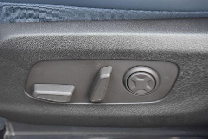 New 2026 Kia Carnival Hybrid SXImage 24